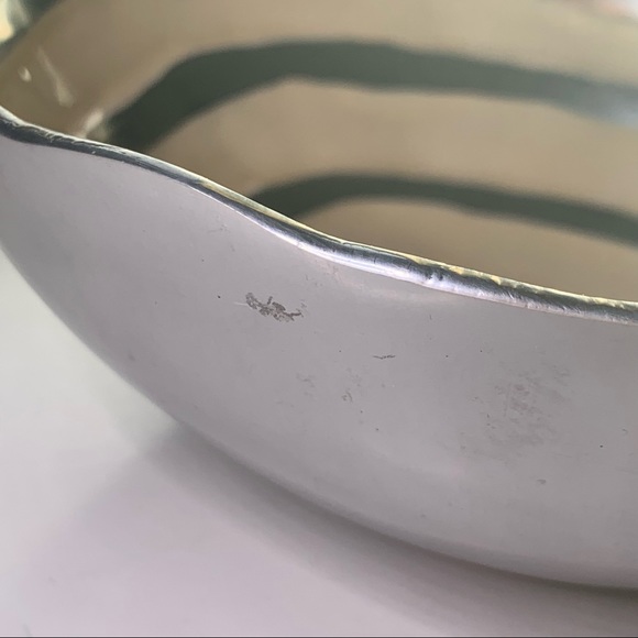 Michael Wainwright Signed 7” COMO Enamel and Aluminum Art Bowl - Picture 14 of 16